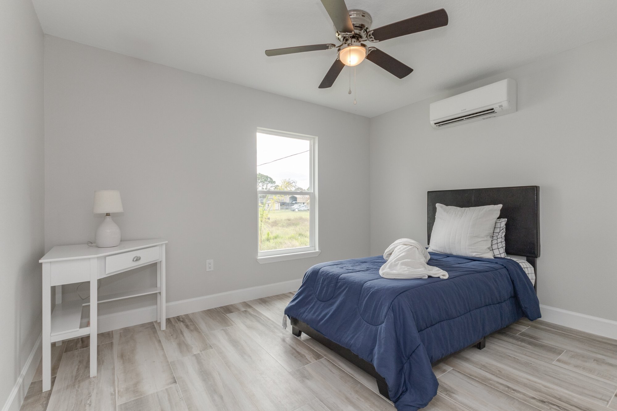 1380 Elmira - Interior 23