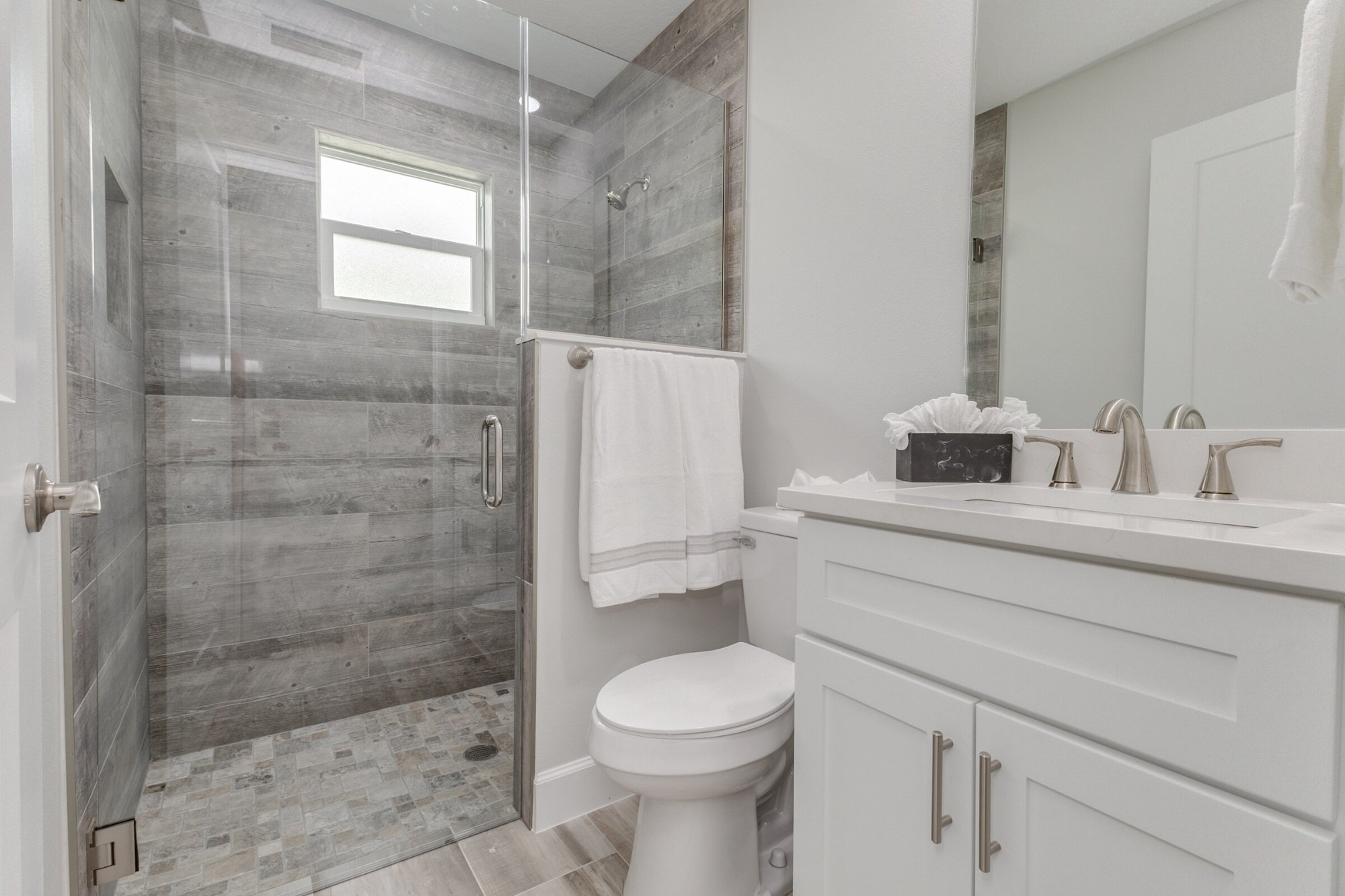 1380 Elmira - Interior 39