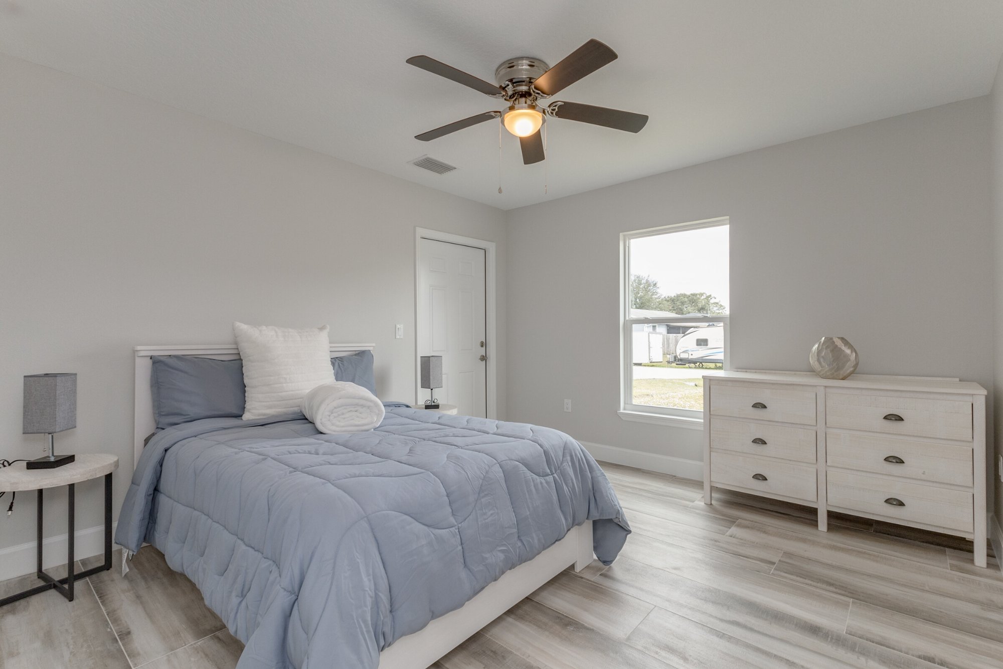 1380 Elmira - Interior 41