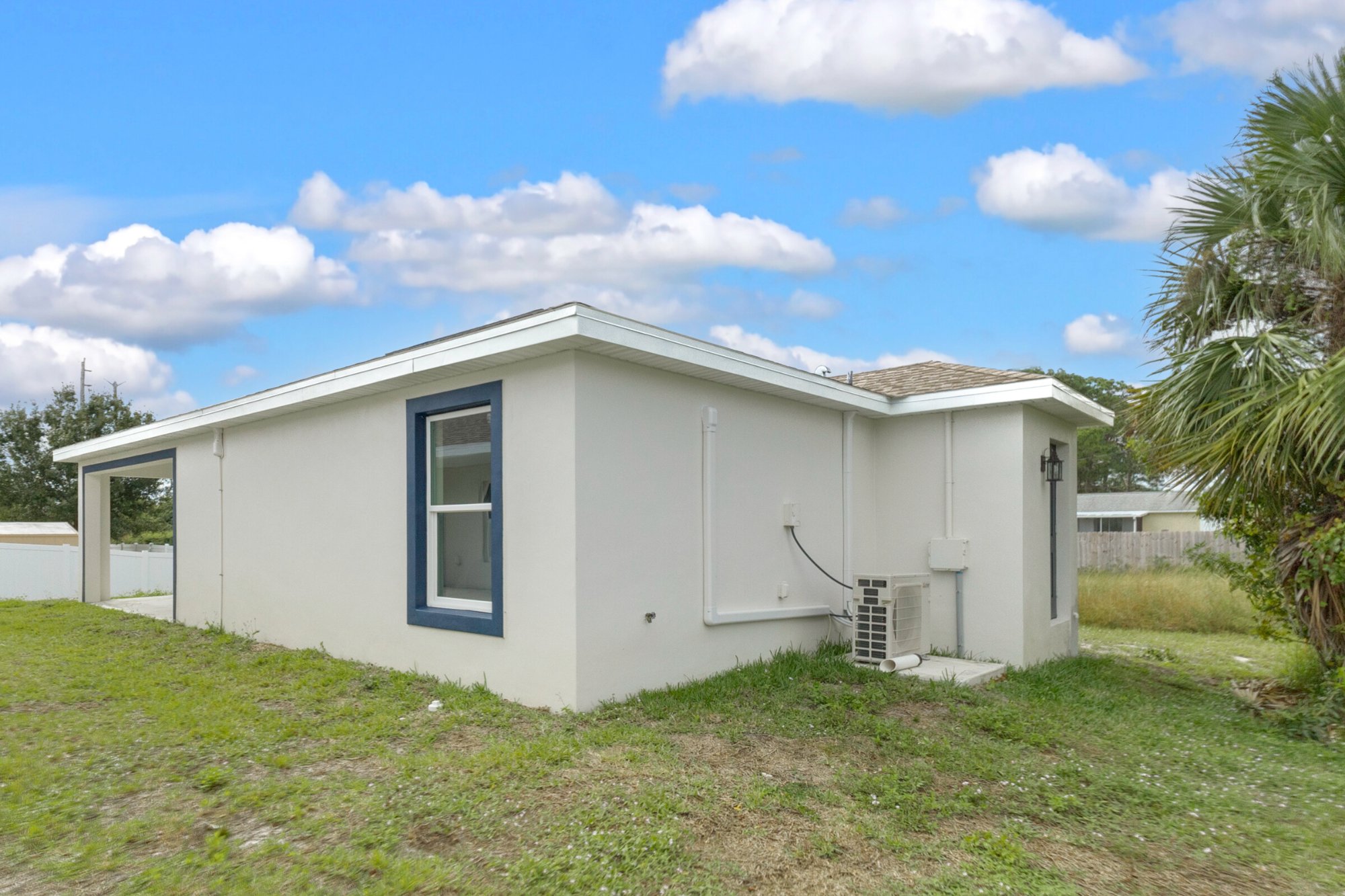 1380 Elmira - ADU side view