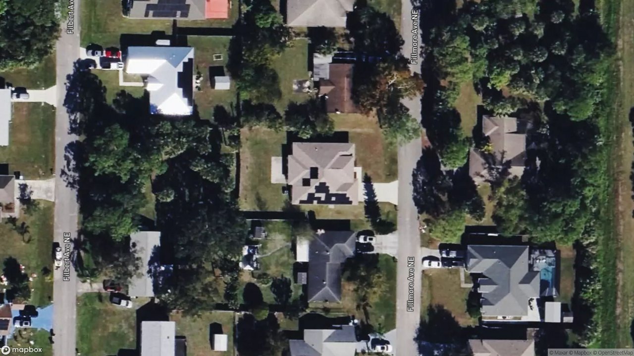 478 Fillmore Avenue NE — close aerial